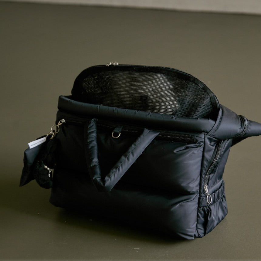 【予約】Mou Slingbag｜犬用キャリーバッグ・スリングバッグ