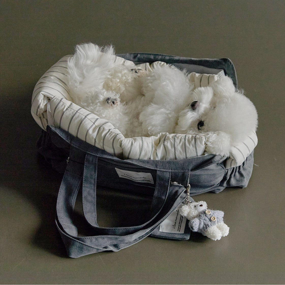 【一部即納】Partir bag - Stone Gray（オールシーズン用クッション＋ショルダーパット付属）｜犬用キャリーバッグ・スリングバッグ