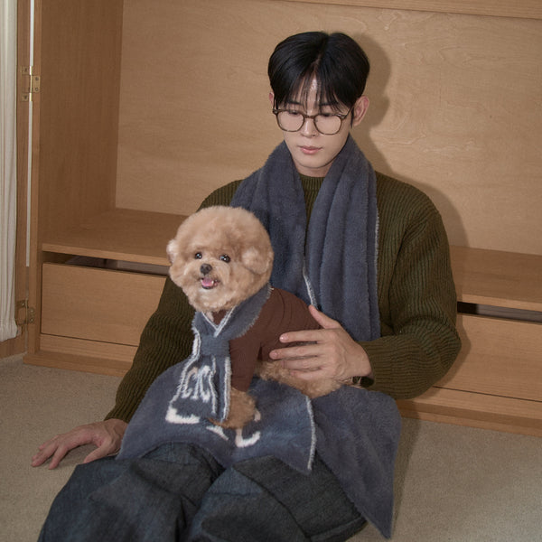 【予約】Fuzzy Snuggle Muffler (For dogs & humans)