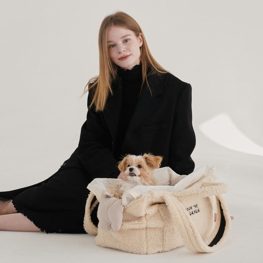 【予約】Teddy Shearing Boucle Bag（クリーム）｜犬用キャリーバッグ