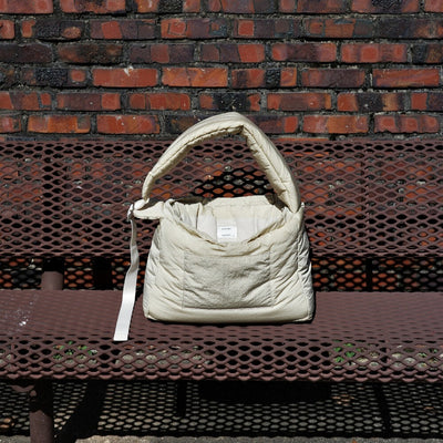【予約】Dibsling Bag _ Butter beige｜犬用キャリーバッグ・スリングバッグ