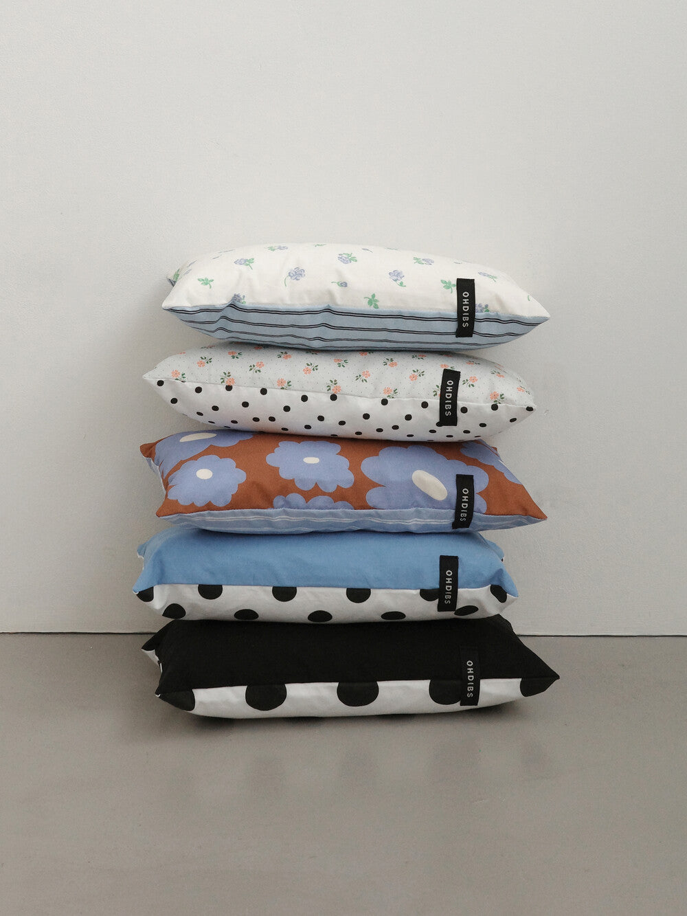 【予約】Layer Pillow（単品購入不可）